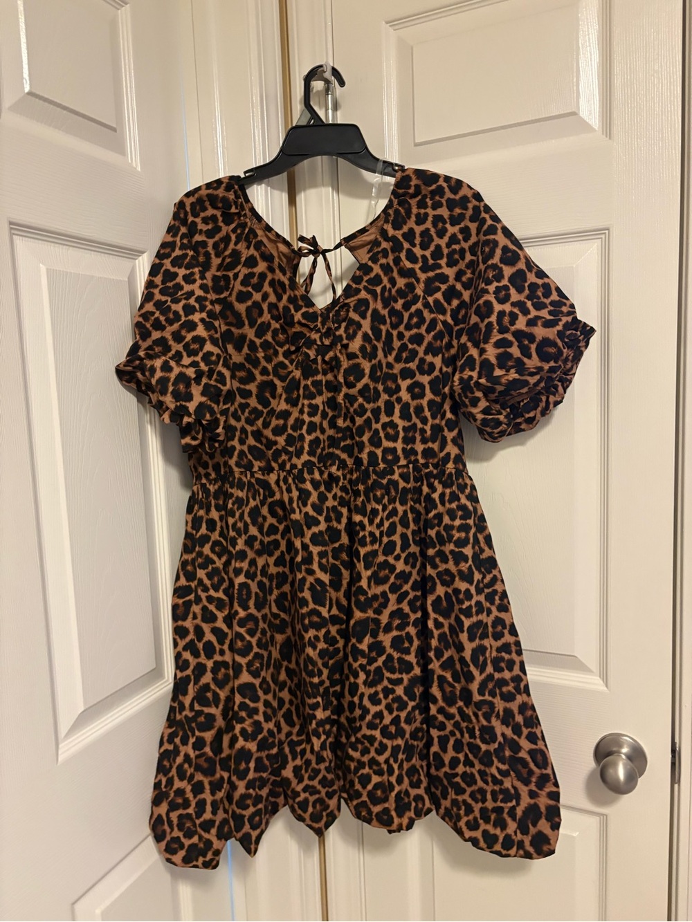 Time and Tru Leopard Print Tie-Back Short Sleeve Dress - Brown/Black